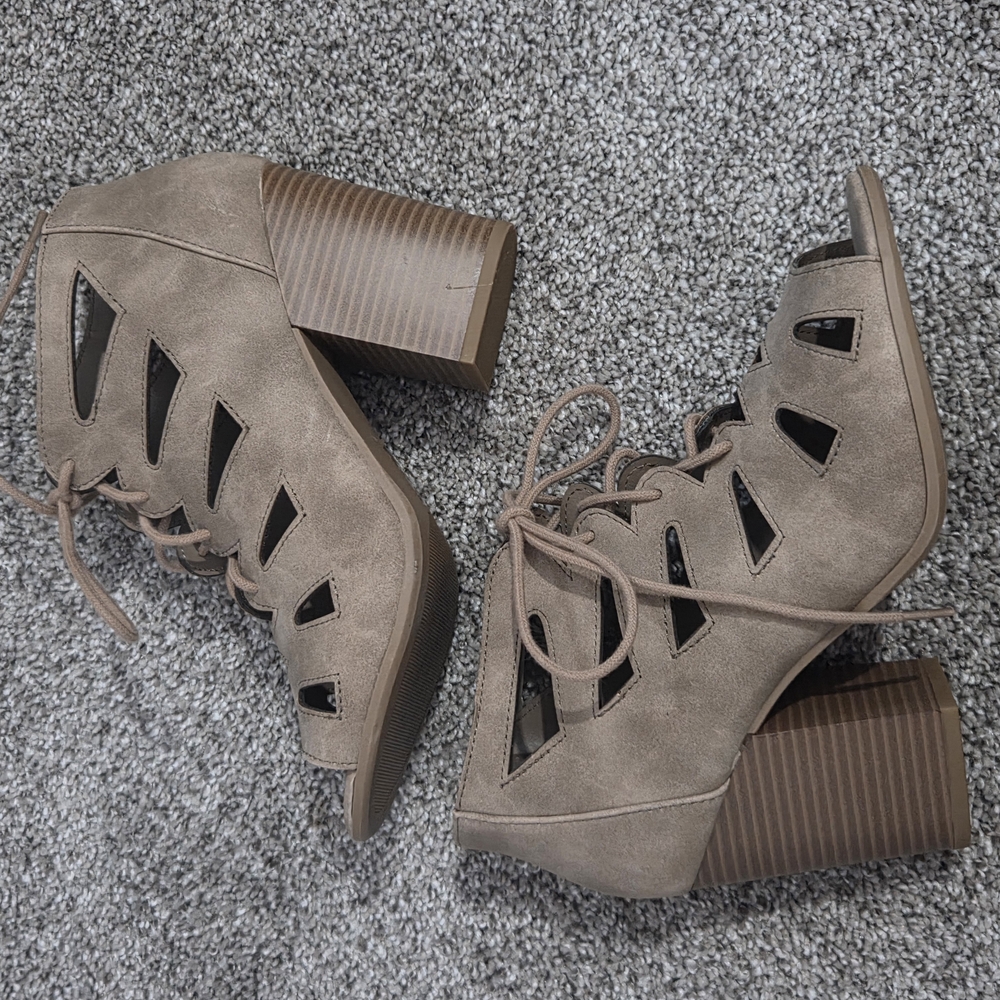 Soda Tan Heeled Ankle Boots with Cut-Out Design